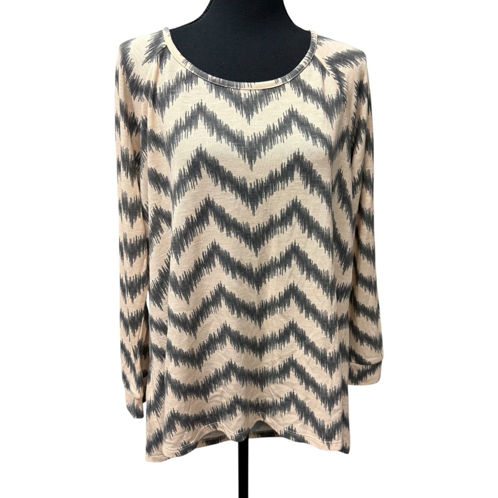 NWT Belle de Jour 1X Tan Gray Chevron Long Sleeve Boho Top - Picture 1 of 10